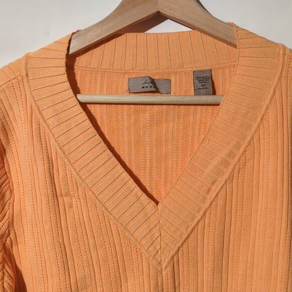 NWT i.e. Woman 2X  Orange Silk Blend V-Neck 3/4 Sleeve Sweater [0011] - Picture 3 of 8